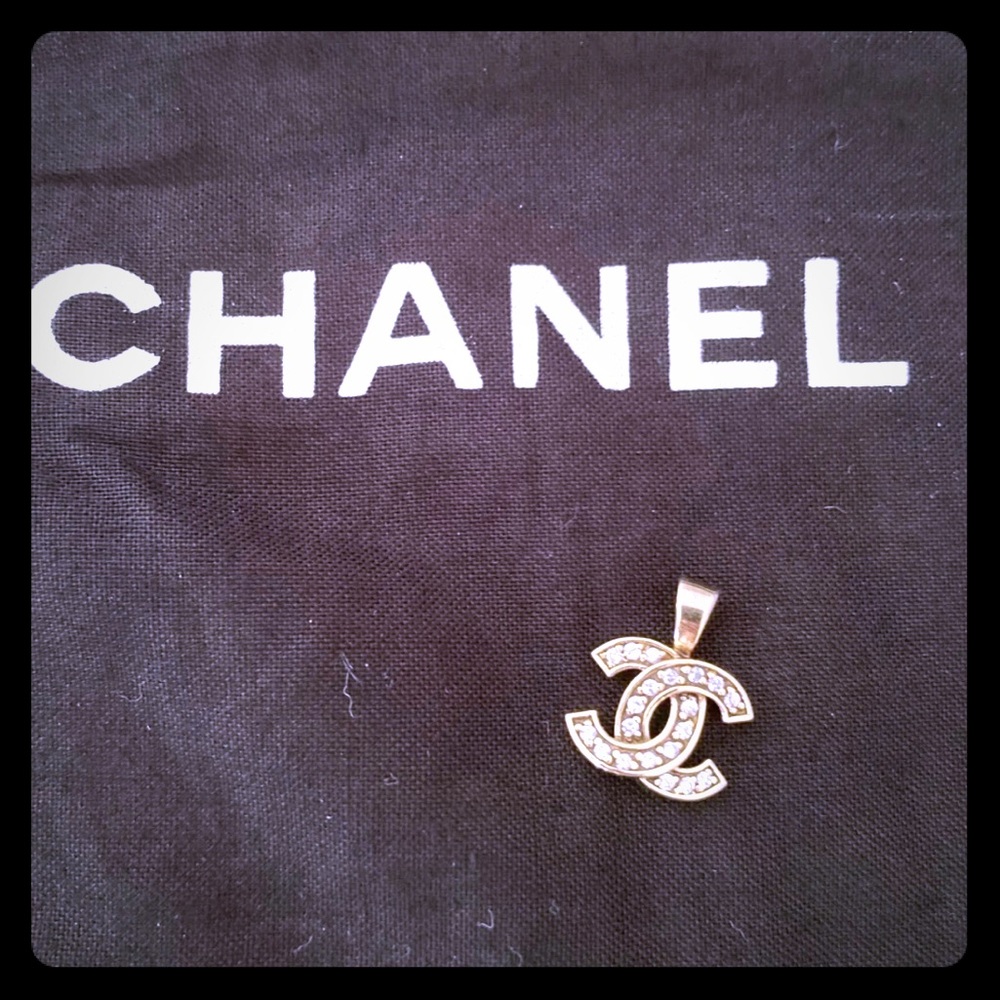 Chanel CC logo necklace charm
